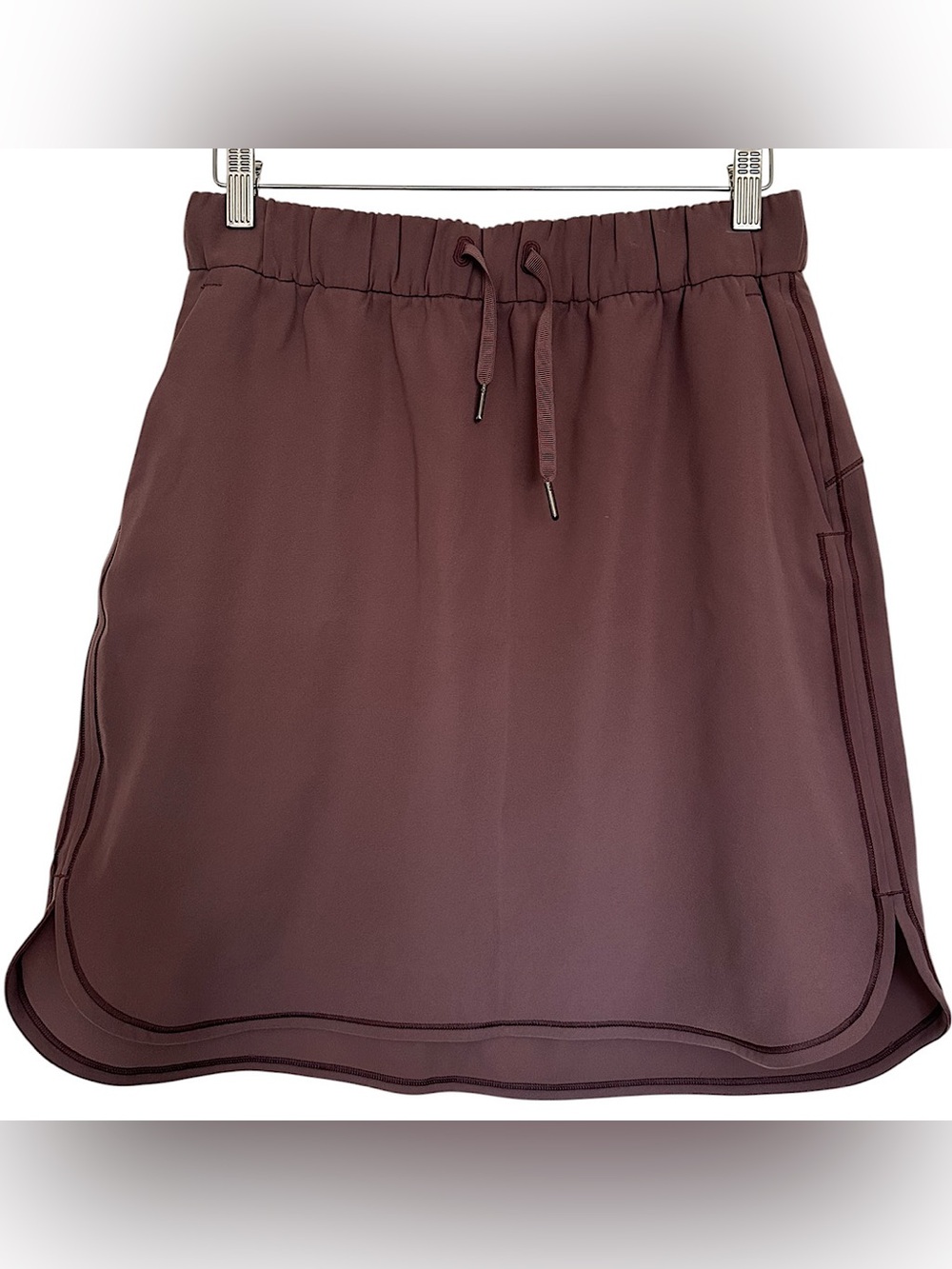 Lululemon On The Fly Woven Skirt Women’s Size 10 Pockets Cherry Cola Drawstring